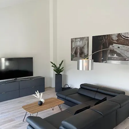 Penthouse Schlossblick Apartman *